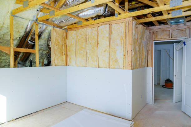 Best Insulation Installation Services in Islandia, NY